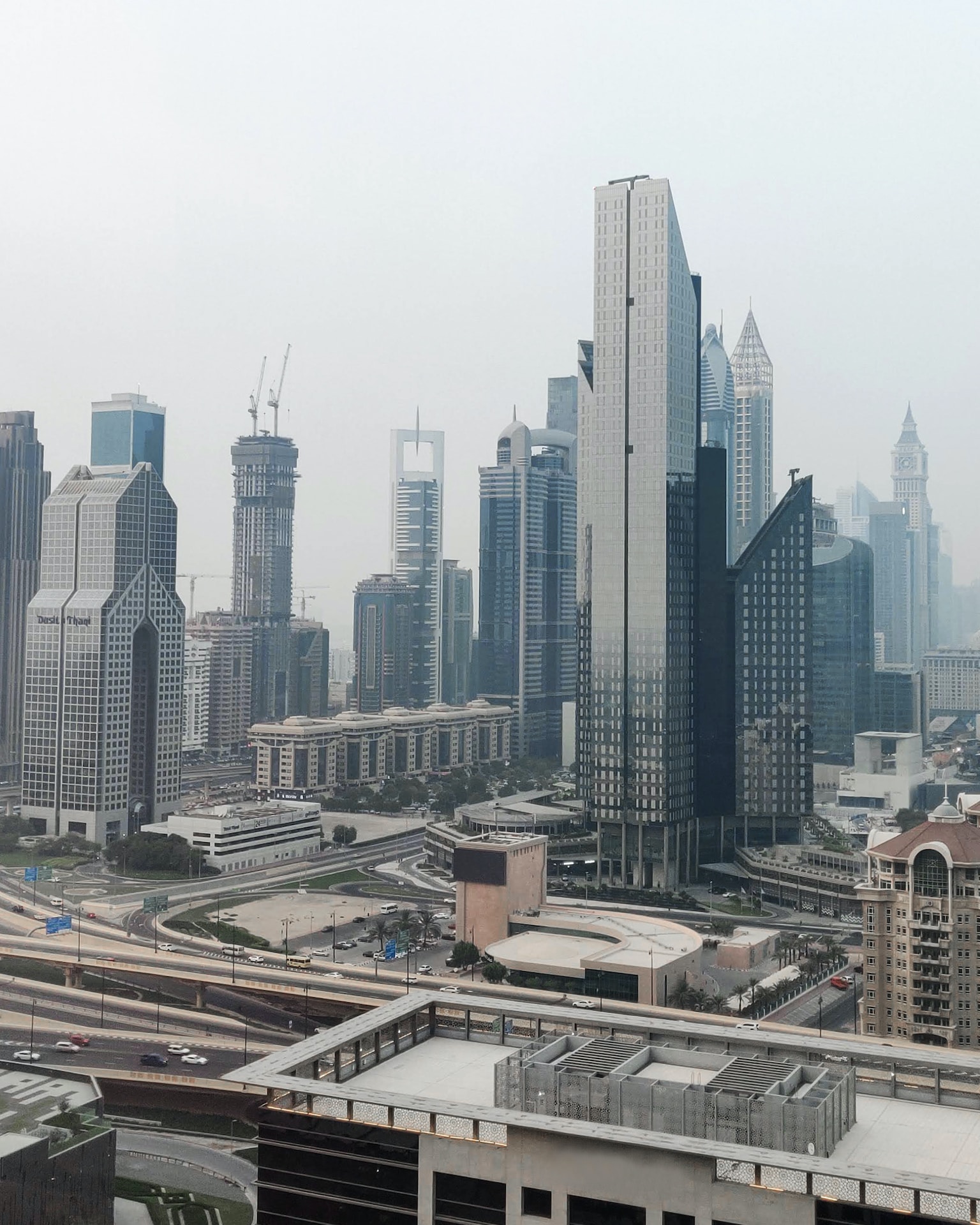 How much does a developer make in Dubai?
